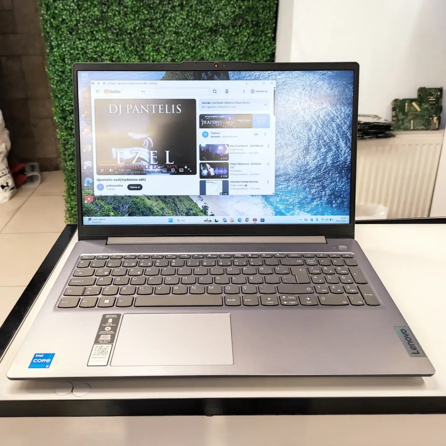Lenovo IdeaPad Slim 3 i5-12450H (12. Nesil) | 8GB RAM | 512GB SSD